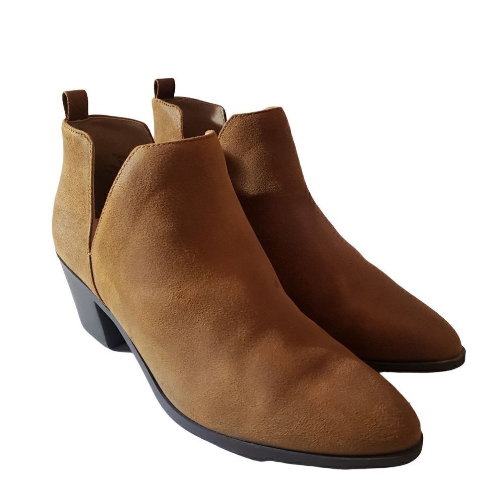 Journee Collection Lola Bootie size 9